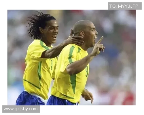 法国足球队历史上最强十大球星盘点与传奇之路解析